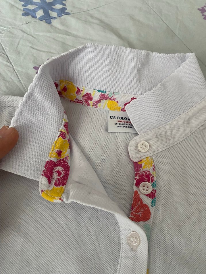 Kızlar için Beyaz Düğmeli Polo Tişört - Görsel 3