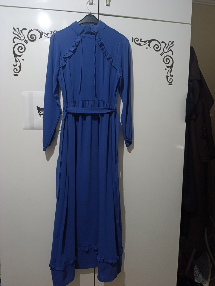 Uzun Kollu Mavi Volanlı Uzun Elbise - Görsel 2