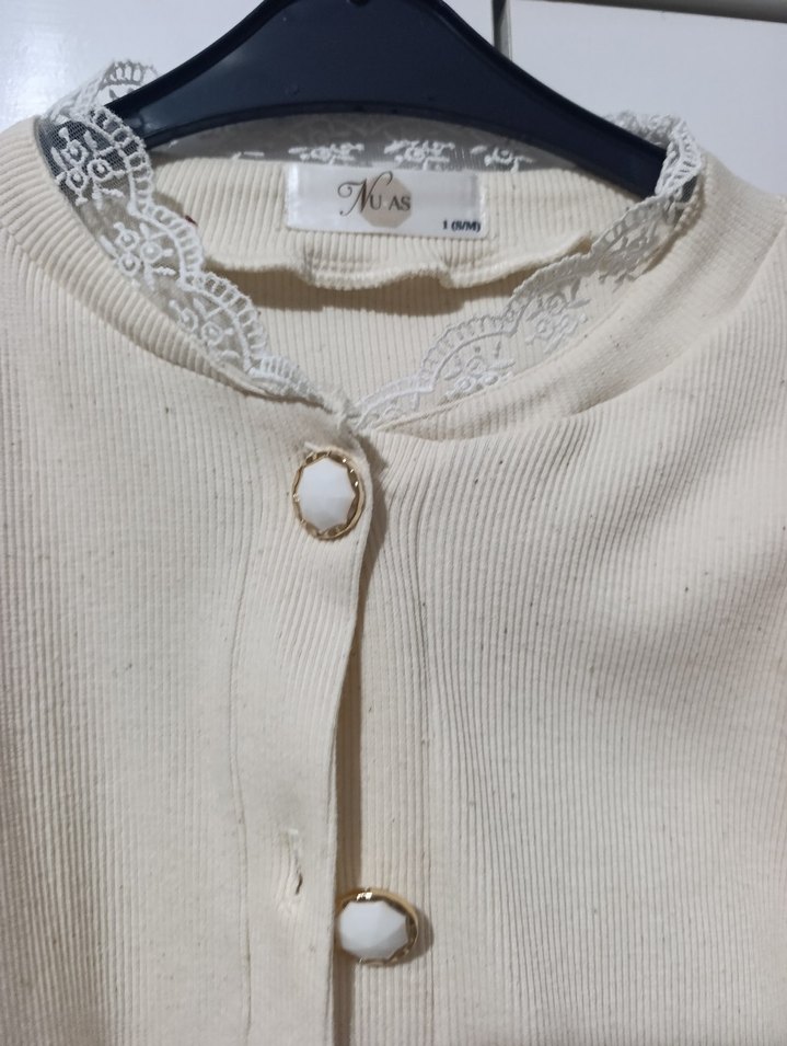 Düğmeli Bej Midi Kadın hırka - Görsel 3