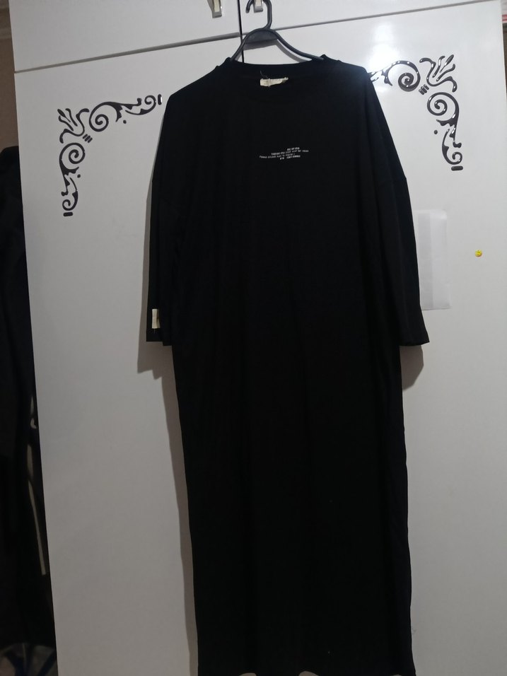 Siyah Uzun Kollu 
ipi vardır bağlamak icin - Görsel 2