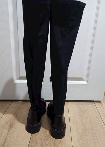 Zara Siyah Dizüstü Çizme - Görsel 3