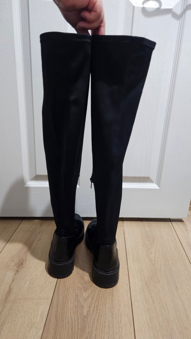 Zara Siyah Dizüstü Çizme - Görsel 3