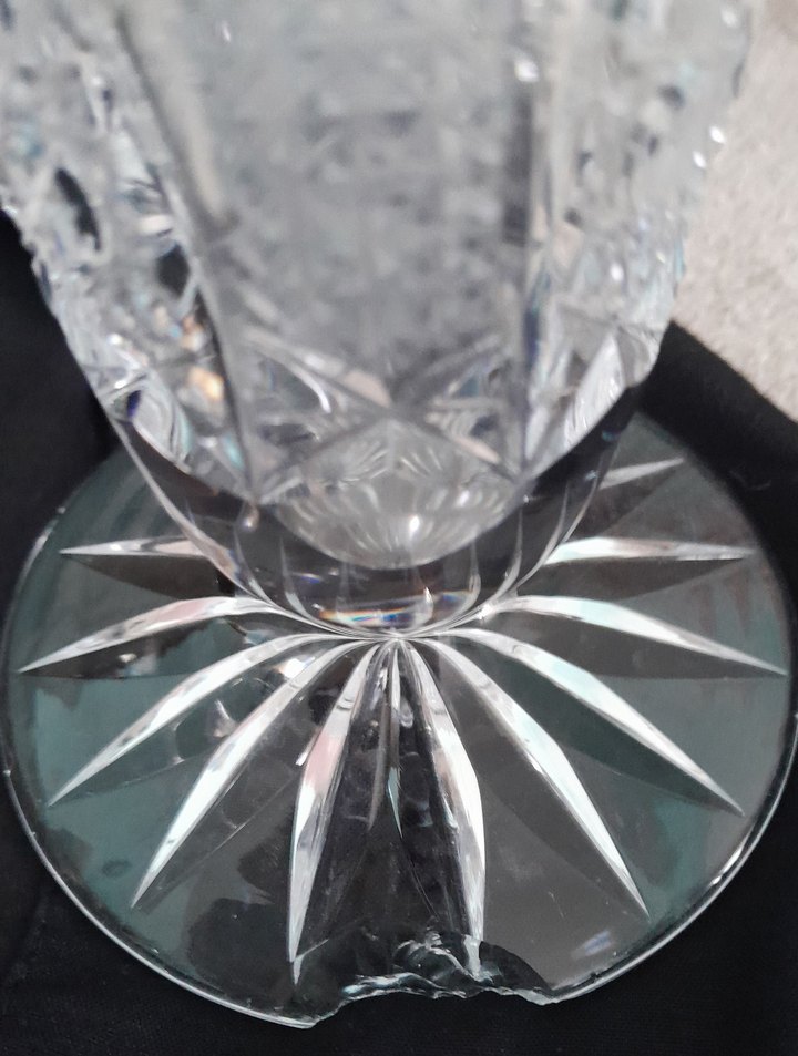 Parlak Beyaz Kristal Vazo - Görsel 3