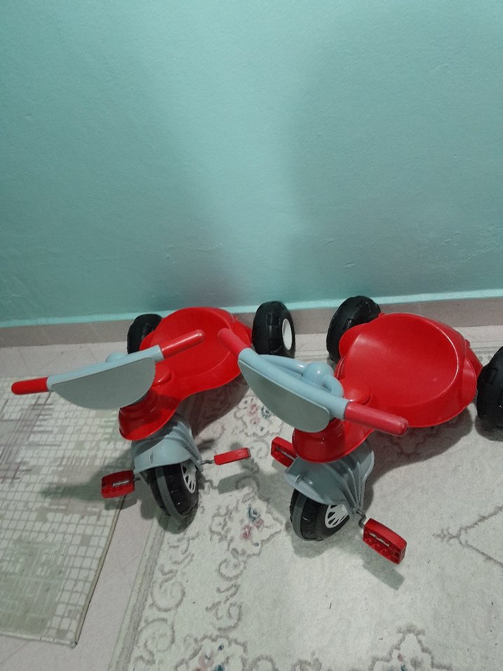 2 ADET Kırmızı ve Gri Üç Tekerlekli Bisiklet - Görsel 3