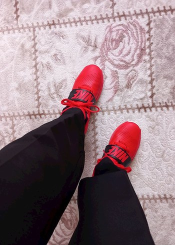 Nike Team Hustle D8(GS) Kırmızı Ayakkabı - Görsel 4