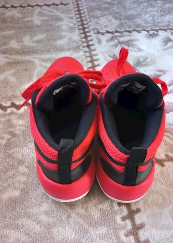 Nike Team Hustle D8(GS) Kırmızı Ayakkabı - Görsel 5