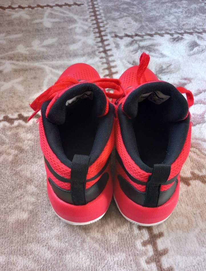 Nike Team Hustle D8(GS) Kırmızı Ayakkabı - Görsel 5