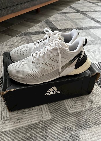 Adidas 42.5