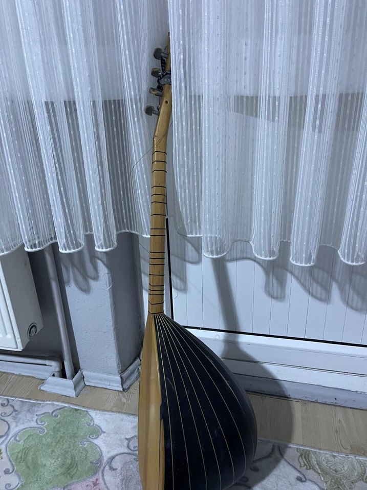 Koyu Siyah Uzun Saplı Bağlama - Görsel 2