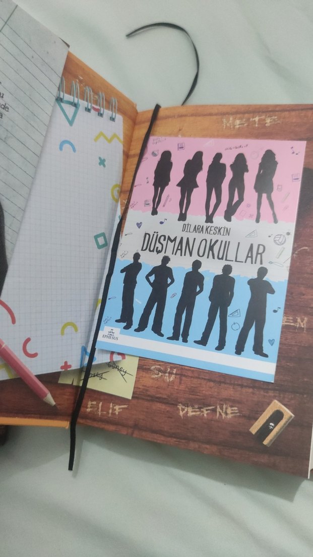 Düşman Okullar 1 ve 1 ciltli- Dilara Keskin Kitap Seti - Görsel 4