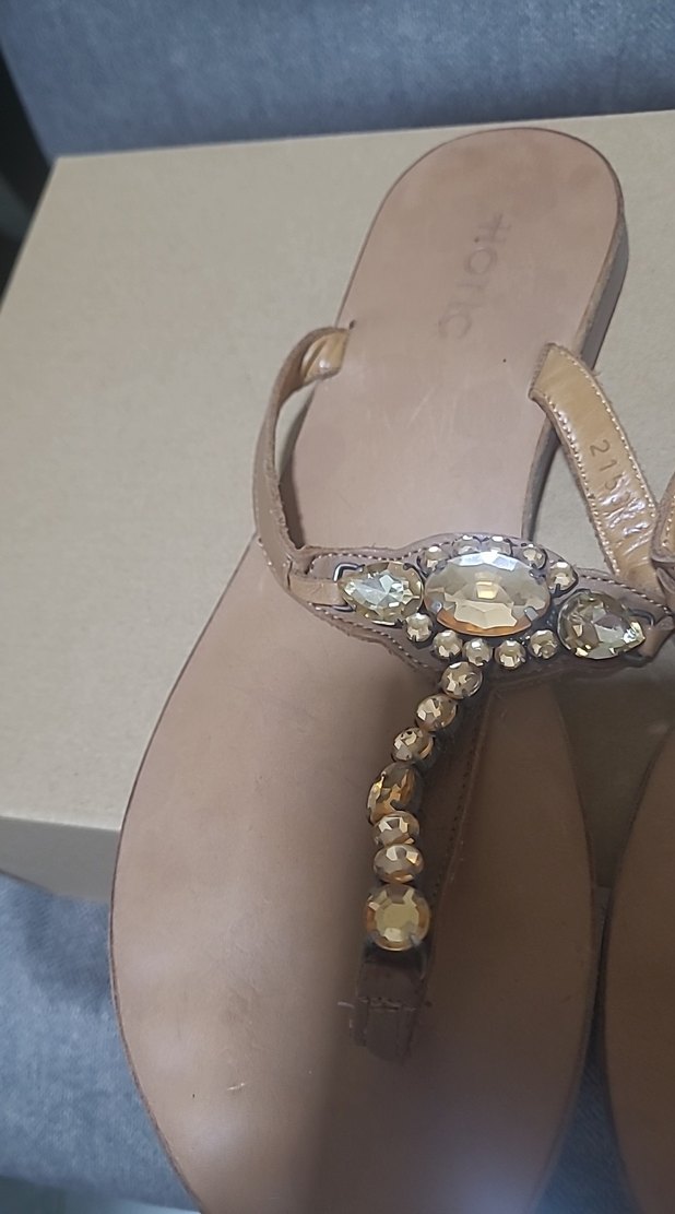 hotic gercek deri Bej Deri Taşlı Kadın Terlik - Görsel 3