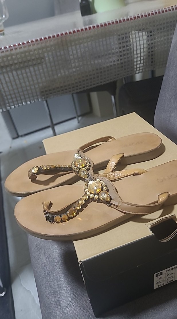 hotic gercek deri Bej Deri Taşlı Kadın Terlik - Görsel 2