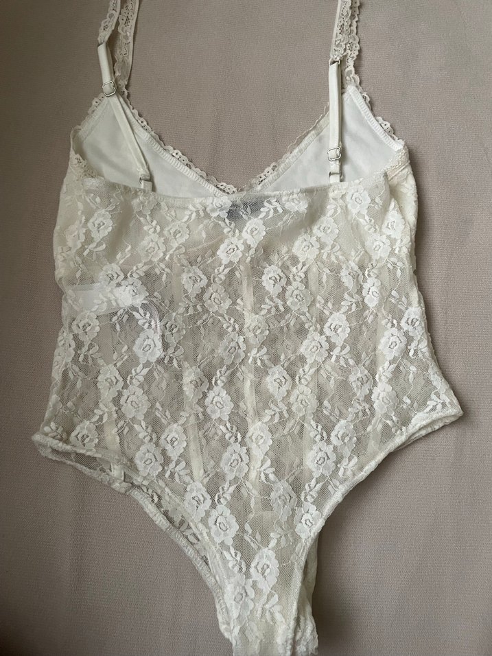 Dantel Detaylı Beyaz Straplez Bustiyer - Görsel 5