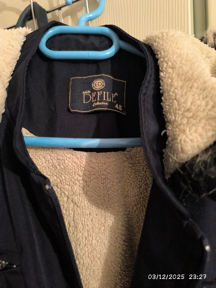 Kürklü lacivert Uzun Kadın parka - Görsel 3