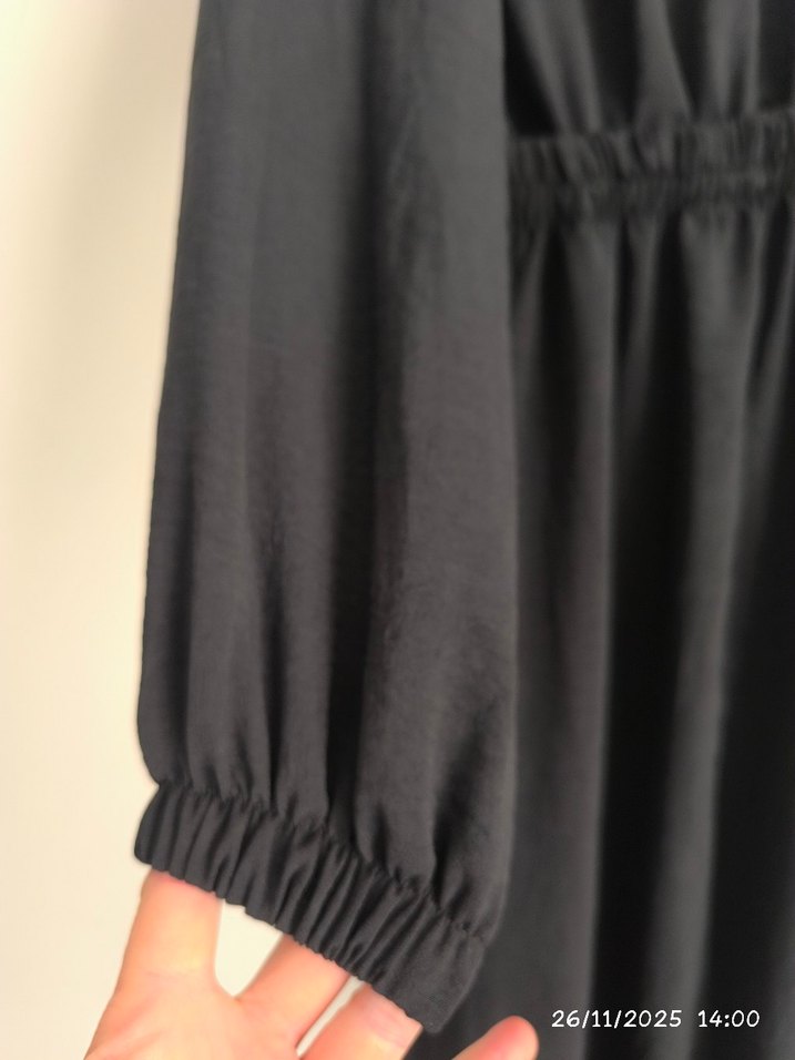 Düğmeli Siyah Uzun ayrobin kumaş elbise. - Görsel 4