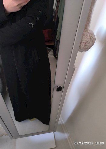 Kadın Siyah uzun kaşe kaban - Görsel 2