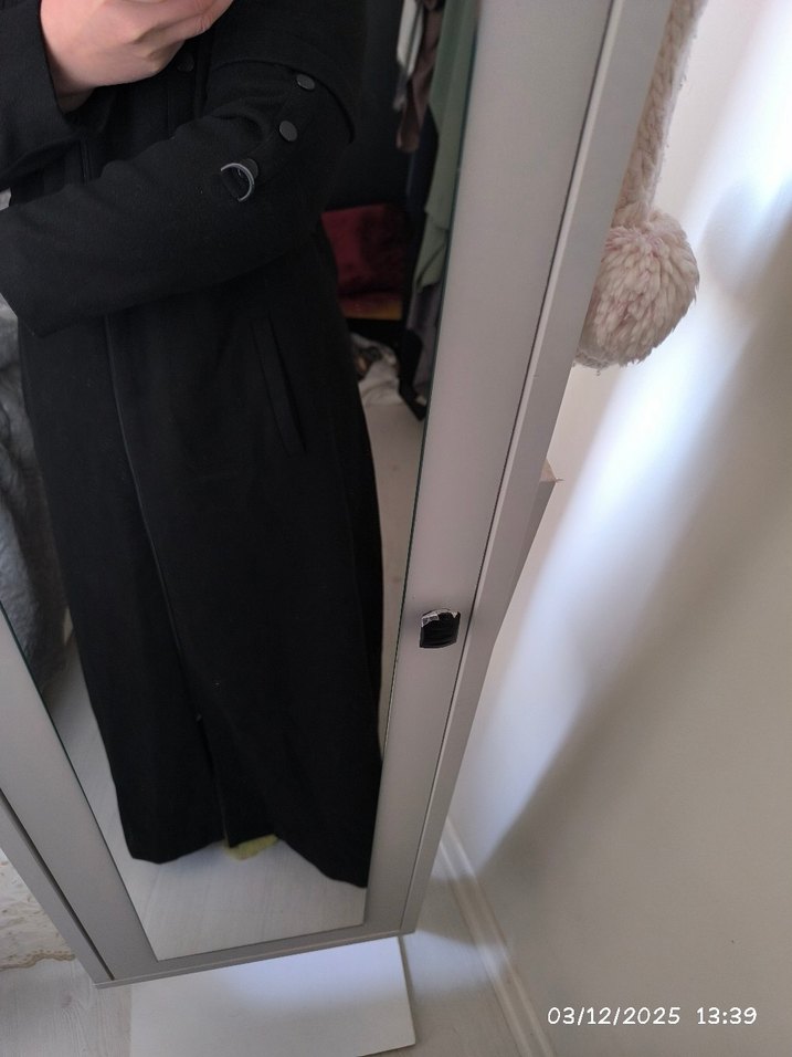 Kadın Siyah uzun kaşe kaban - Görsel 2