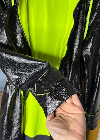 Siyah Deri Midi Yağmurluk - Görsel 2