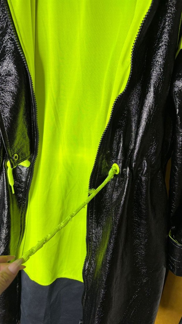 Siyah Deri Midi Yağmurluk - Görsel 3