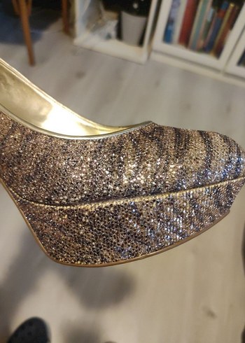 Nine West İnce Topuklu Parlak Ayakkabı - Görsel 6