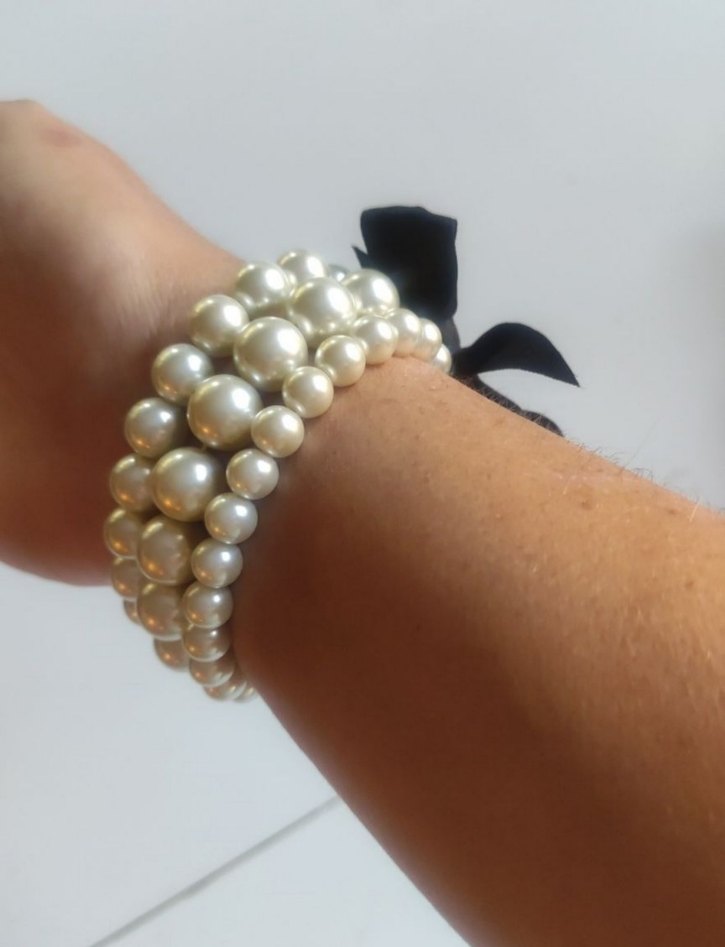 Claire's marka 3 sıra inci bileklik - Görsel 4