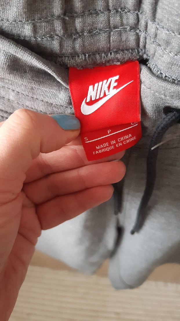 Nike Rahat Kesim Şort - Görsel 4