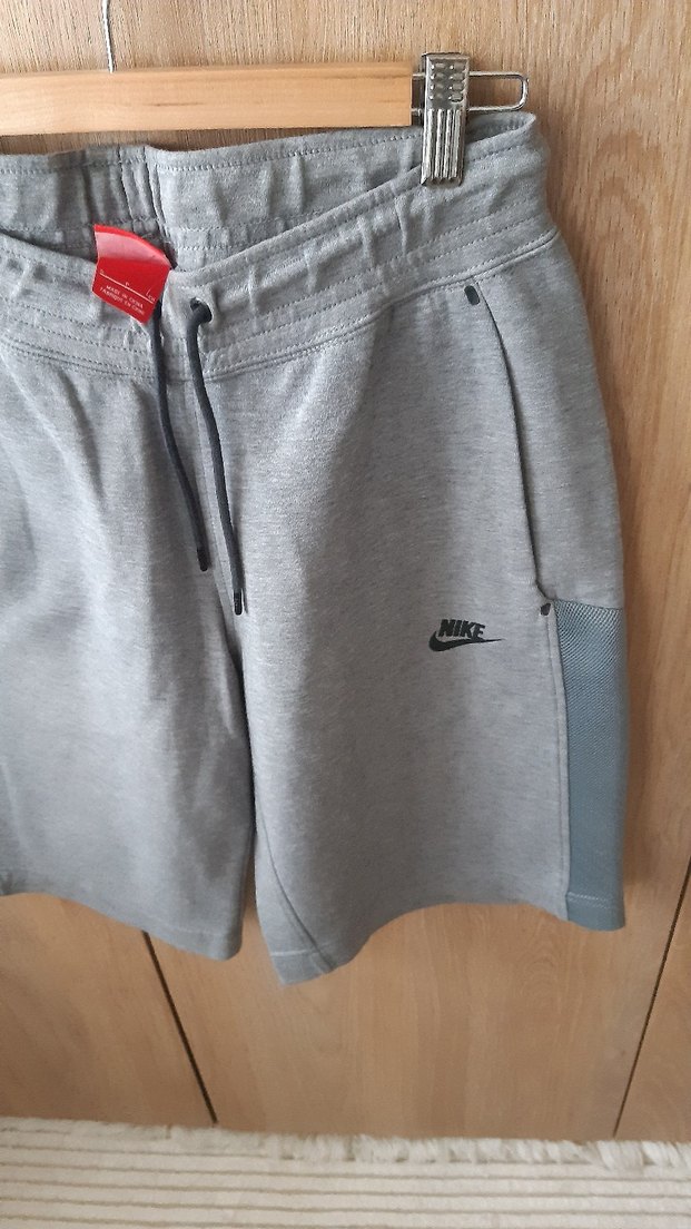 Nike Rahat Kesim Şort - Görsel 3