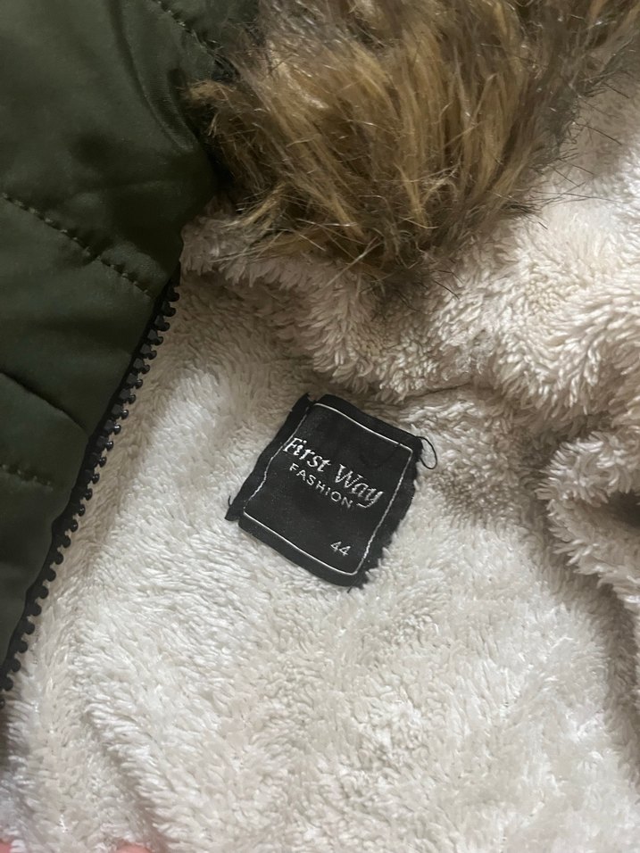 Kadın Haki Kapüşonlu Kürk Detaylı Mont - Görsel 3