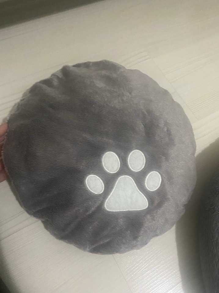 Gri Kedi Yatağı Paw Desenli simit - Görsel 4