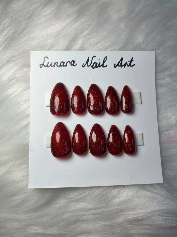 Koyu Kırmızı Parlak Takma Tırnak Seti - Görsel 3