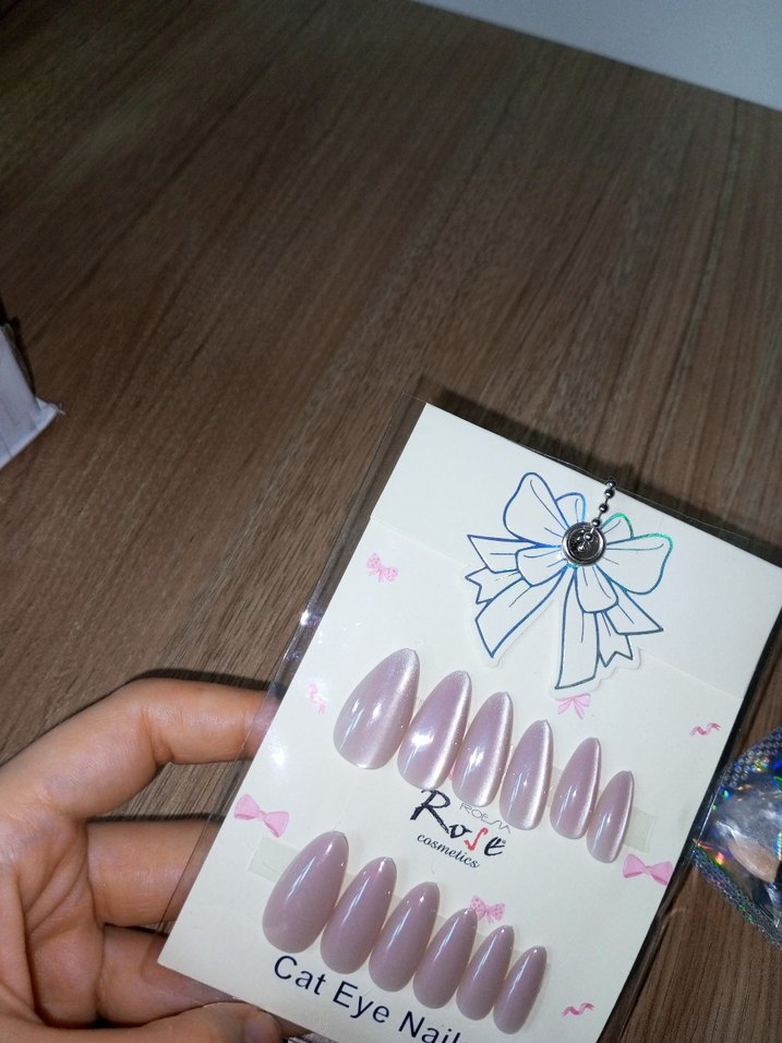 Pastel Bej Kedi Gözü Tırnak Süsleri - Görsel 2