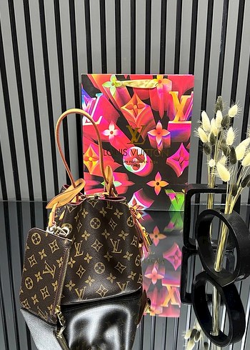 Klasik Şıklık Siyah Deri Kadın Çanta - Görsel 10