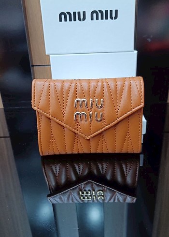 Miu Miu Çok Renkli Kadın Deri Portföy Cüzdan - Görsel 2