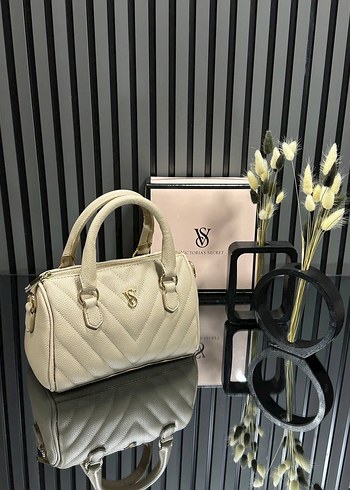 Beyaz Deri Yılan Desenli Tokalı Kadın Çanta - Görsel 9