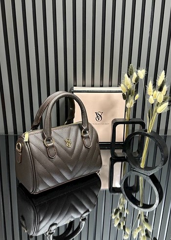 Beyaz Deri Yılan Desenli Tokalı Kadın Çanta - Görsel 5