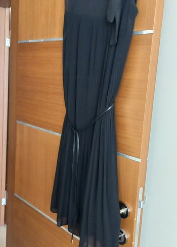 Siyah Piliseli Uzun Kadın Elbise - Görsel 2