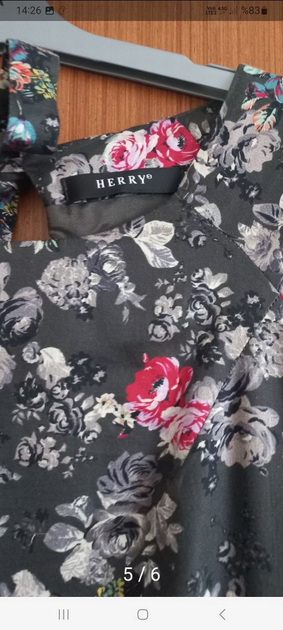 Gri Çiçek Desenli 3/4  Kollu Midi Elbise - Görsel 4