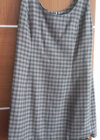 Gri Kareli Midi Kolsuz Elbise - Görsel 2