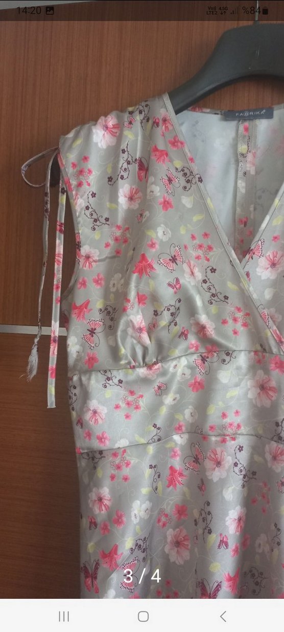 Çiçek Desenli kolsuz omuz bağcıklı üst beden kurvaze elbise - Görsel 3