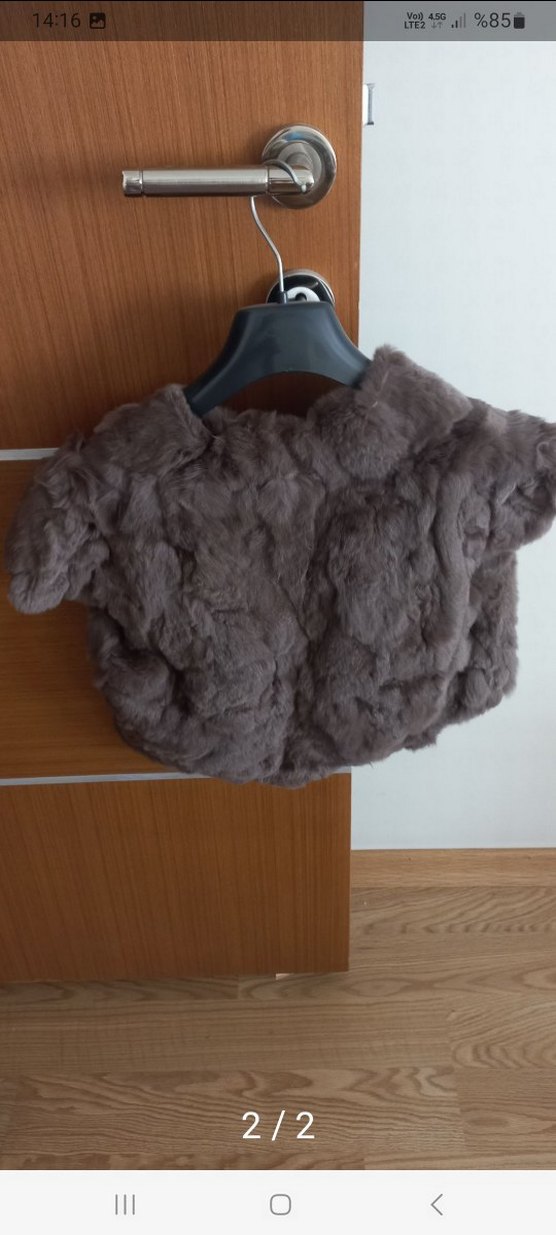 Kısa Kahverengi Kürk Detaylı Kadın Yelek - Görsel 2