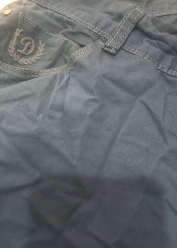 Düğmeli Mavi Denim Rahat Kesim Erkek şort - Görsel 4