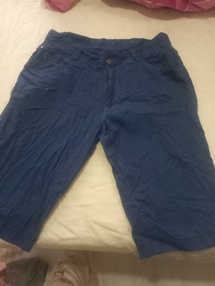 Düğmeli Mavi Denim Rahat Kesim Erkek şort - Görsel 3