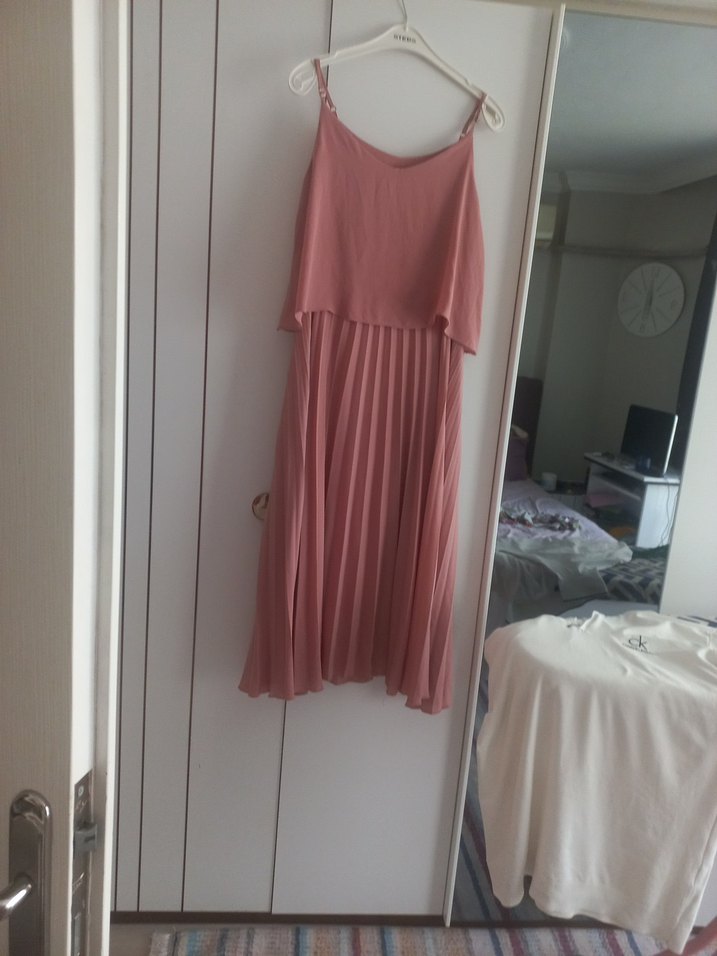 Pembe Pilili Uzun Kadın Elbise - Görsel 2