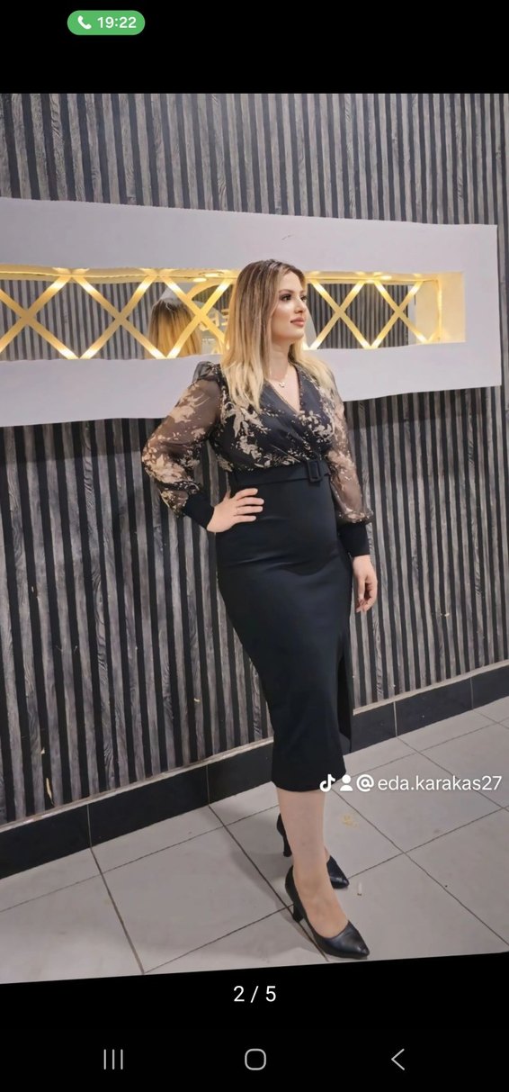 Dantel Detaylı Siyah Uzun Kollu Ofis Elbisesi - Görsel 2