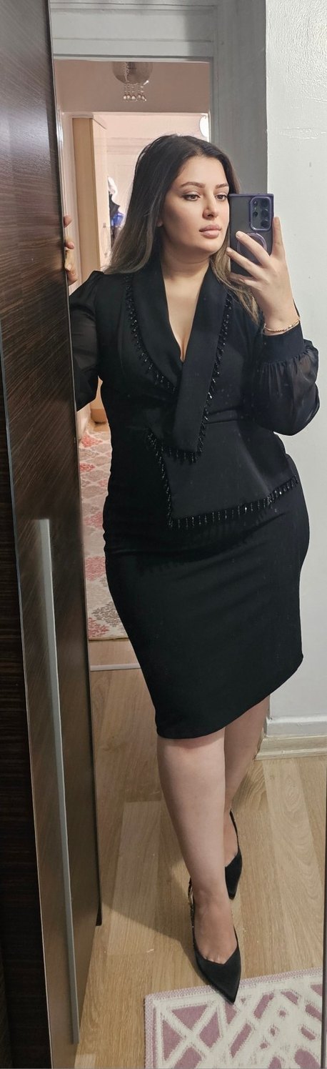 Siyah boncuk detaylı abiye elbise - Görsel 3