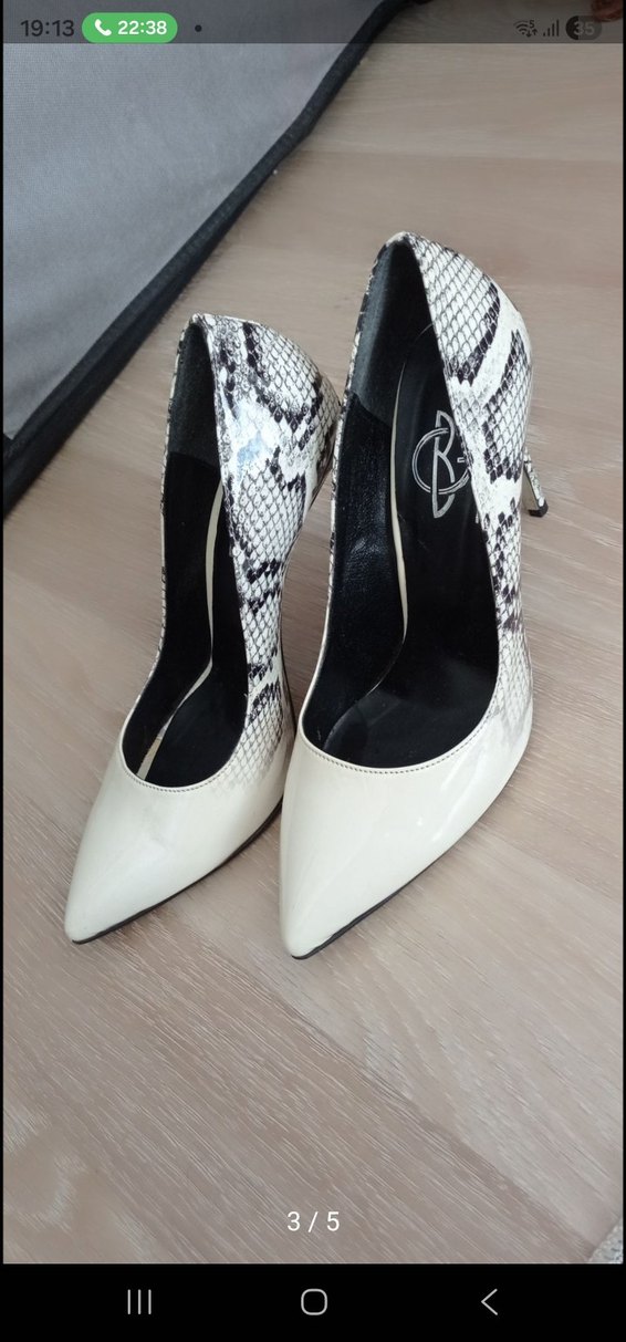 Beyaz Yılan Desenli Stiletto - Görsel 3