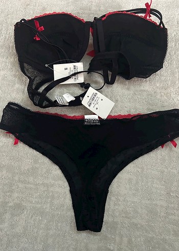 Kırmızı Detaylı Siyah Gotik Sütyen Takımı - Görsel 2