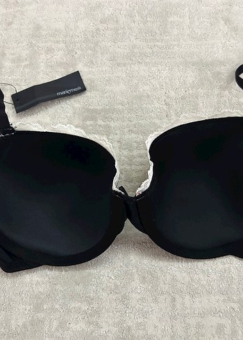 Beyaz Dantelli Siyah Gotik Sütyen - Görsel 3