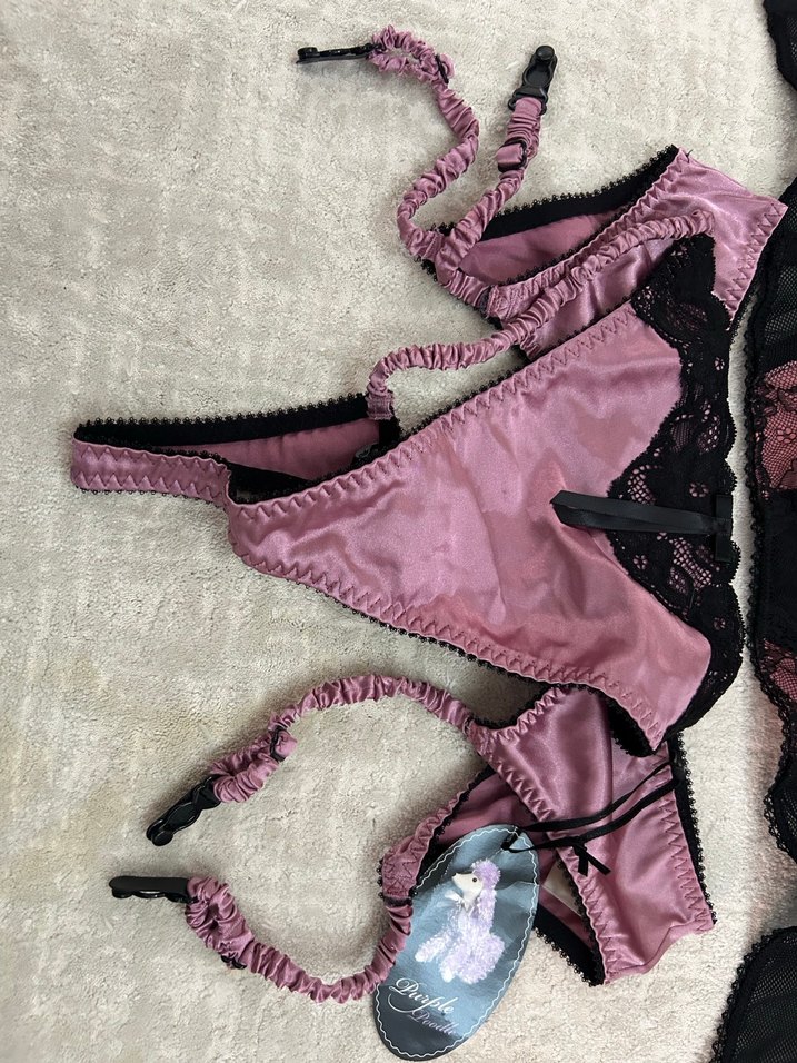 Nakışlı Pembe Gotik Büstiyer ve Külot Takımı - Görsel 4