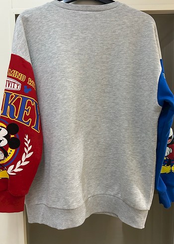 Mickey Baskılı Gri Kadın Sweatshirt - Görsel 3